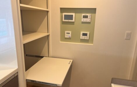 家電収納　全館空調エアロハス・インターホン・給湯器リモコン